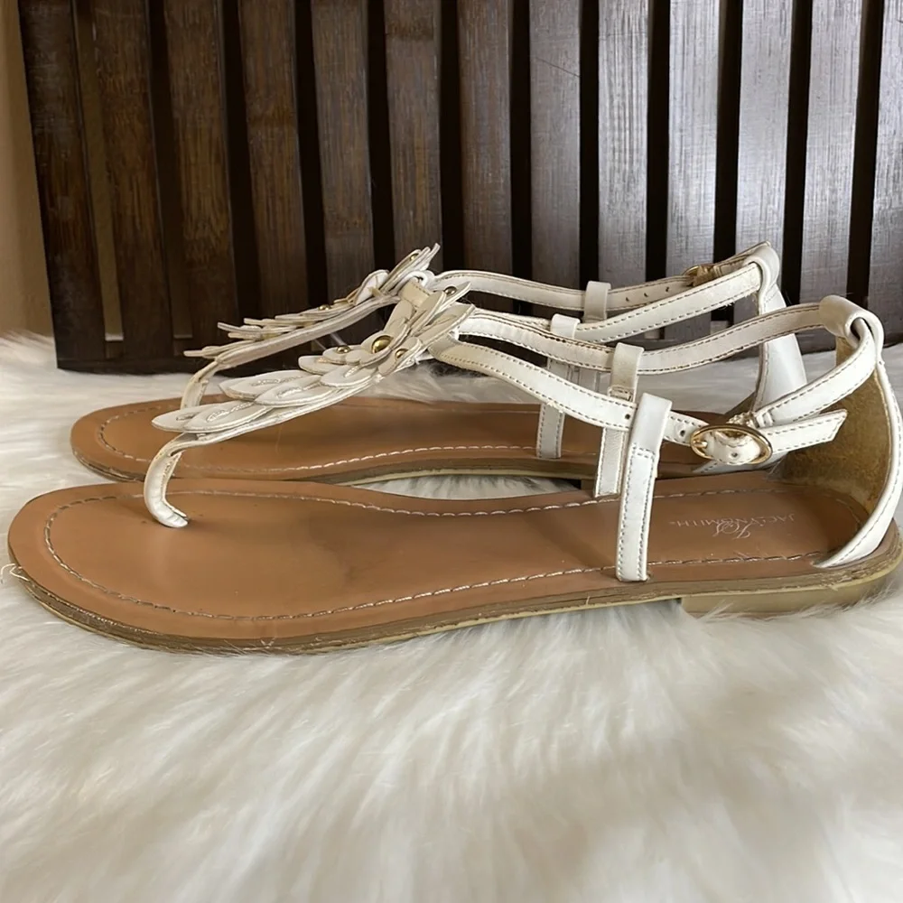 Women’s flower Thong sandals 9 1/2